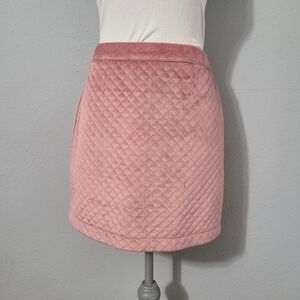 Francesca's Velvet Diamond Quilted Pink Rose Mini Skirt Size‎ Medium